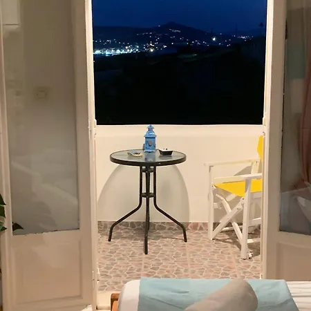 Aegean Overlook * Parikia (Paros)