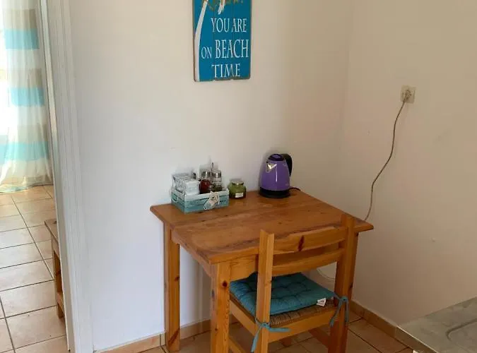 Aegean Overlook * Parikia (Paros)