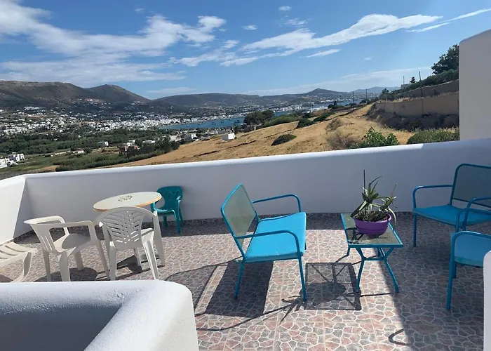 Aegean Overlook * Parikia (Paros)